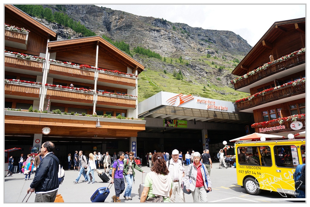 [住。歐洲]瑞士火車自助。Zermatt策馬特住宿推薦。入住馬特洪峰窗景小木屋～Hotel Weisshorn (巍斯峰酒店)