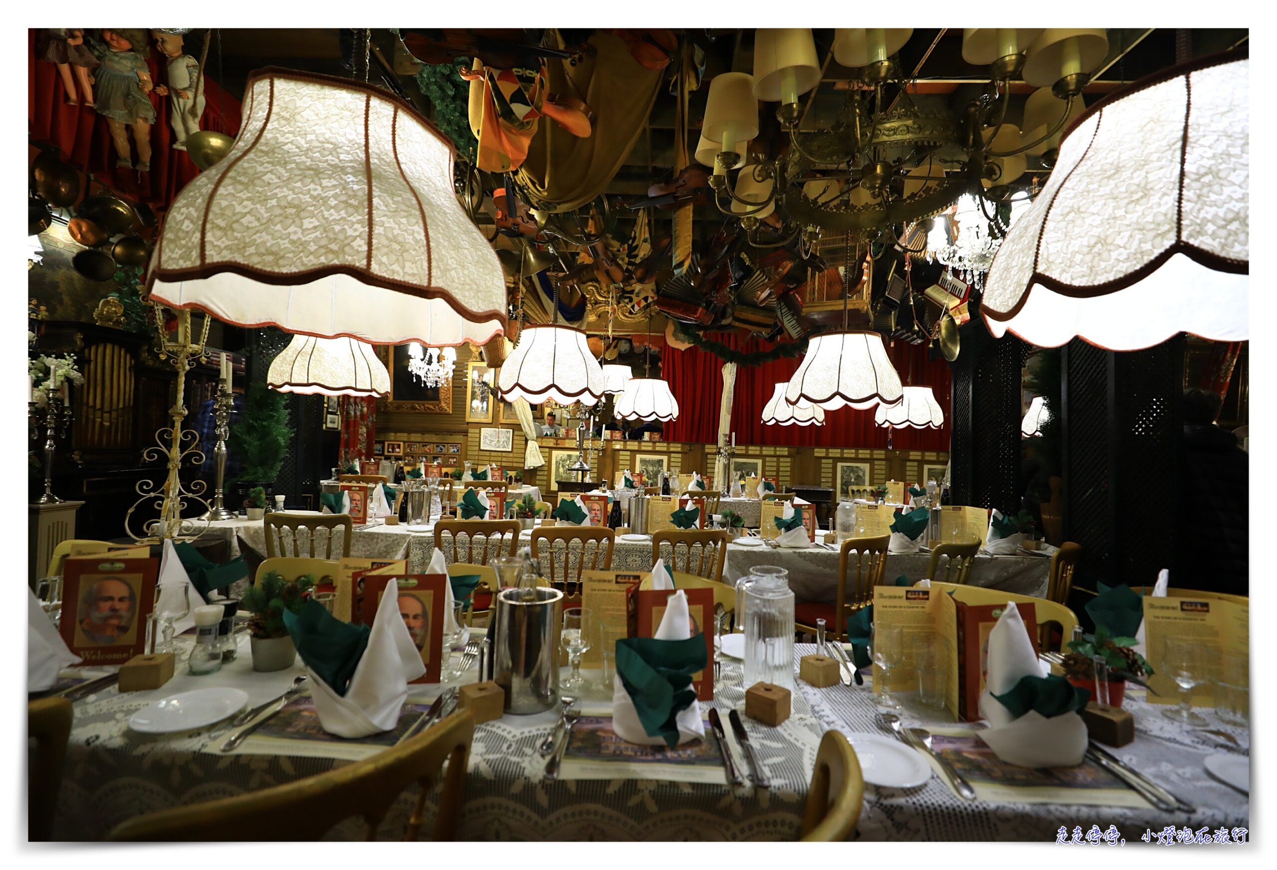 紅頂商人宴Marchfelderhof｜維也納周邊浮誇網美餐廳、名人教宗也到訪過的浮誇餐廳，聖誕晚宴、現場音樂演奏、好吃餐點，連廁所都很嗨～