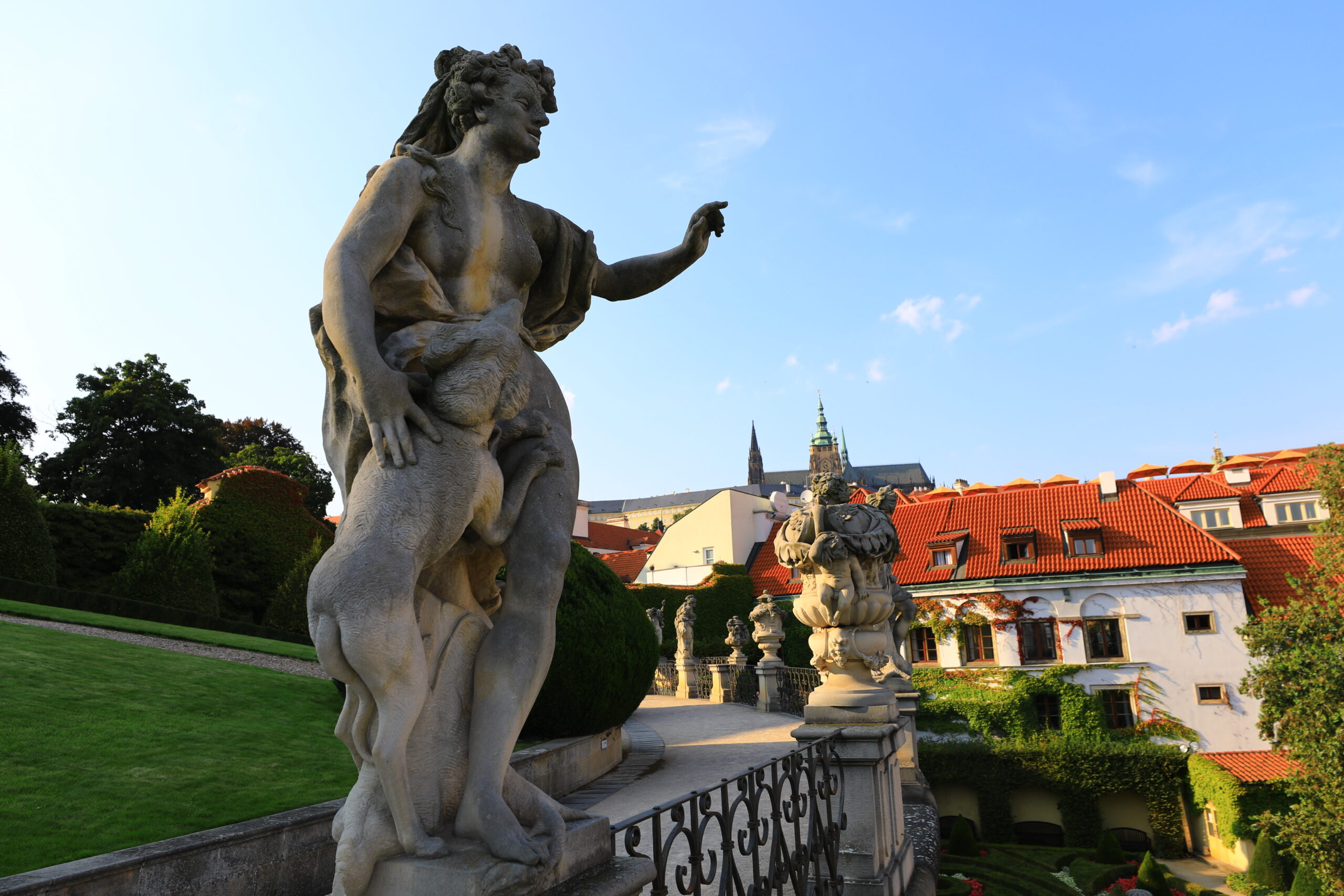 布拉格最美庭園｜維巴庭園Vrtbovská zahrada，周杰倫婚紗取景地，票選中歐最美庭園，聯合國教科文組織世界文化遺產名錄