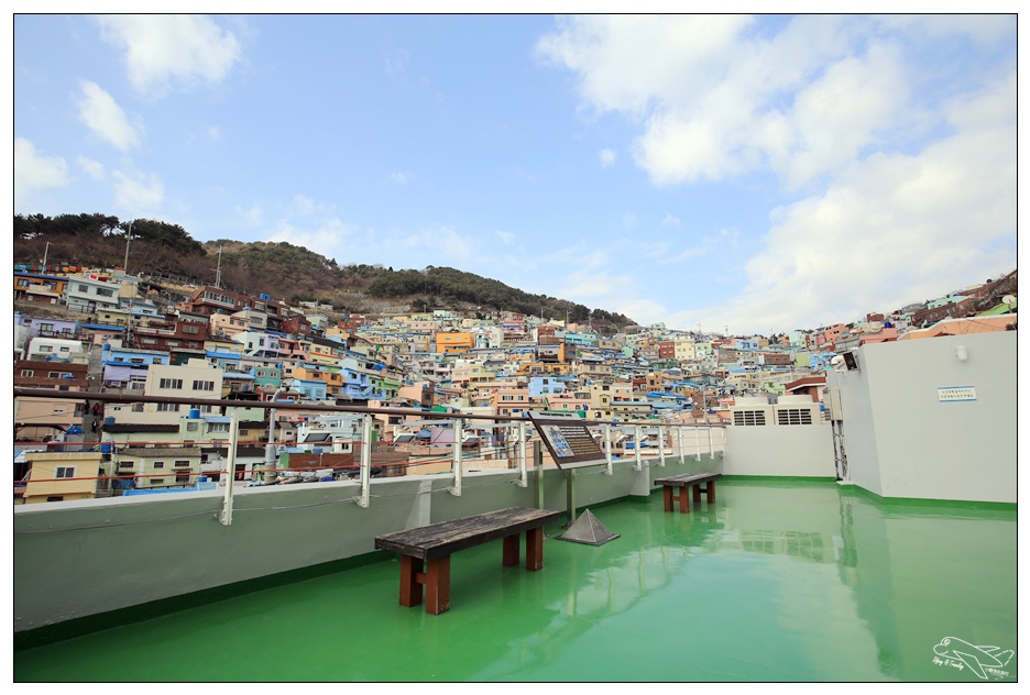 釜山超人氣景點|甘川洞文化村Gamcheon culture village。走一趟藝術村、來一趟與自己的浪漫旅行～完整走跳攻略～